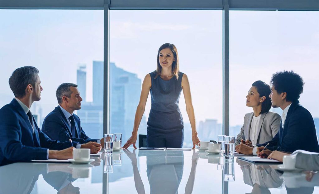 shop female leader